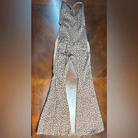 Leopard Print Jumpsuit size S - Picture 3 of 9